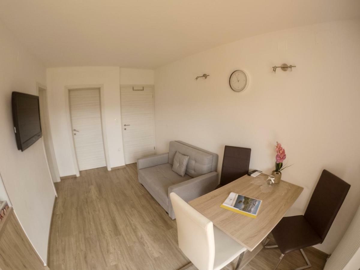 Jaka Apartments Блед Екстериор снимка