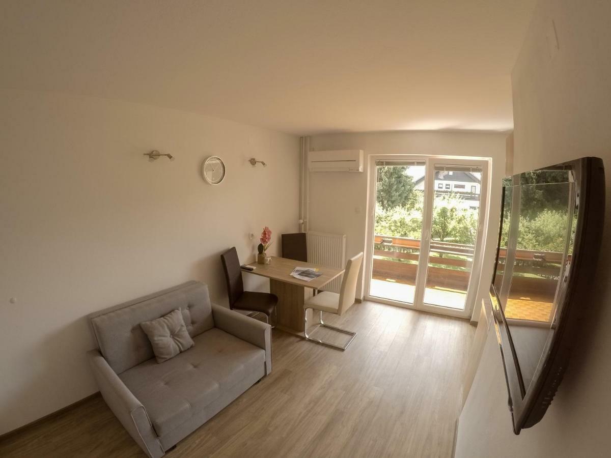Jaka Apartments Блед Екстериор снимка